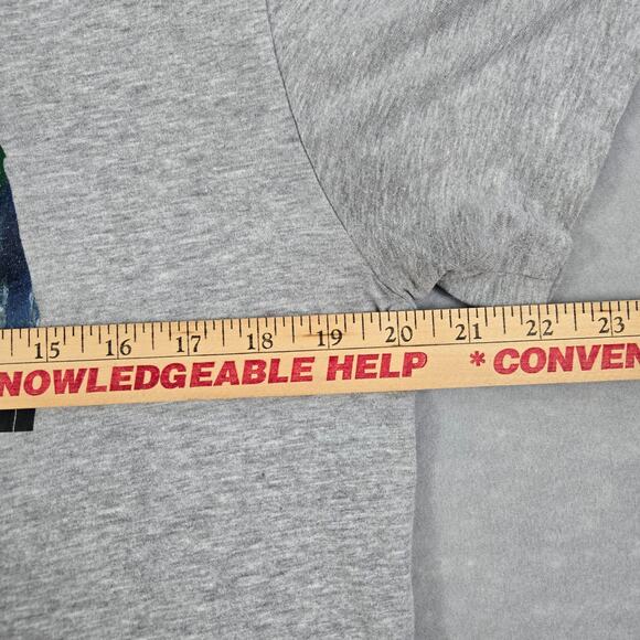 The North Face Mens Gray Medium Short Sleeve T-Shirt with Bear Design - Picture 8 of 10